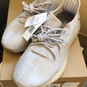 NEW IN BOX MENS SIZE 10 YEEZY BOOST 350 v2 SESAME